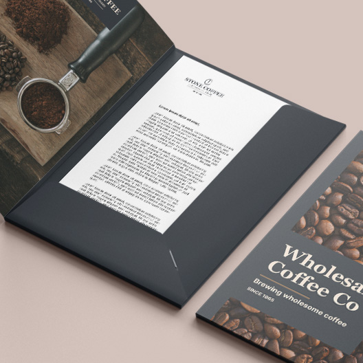 Presentation Folders: glued vs interlocking